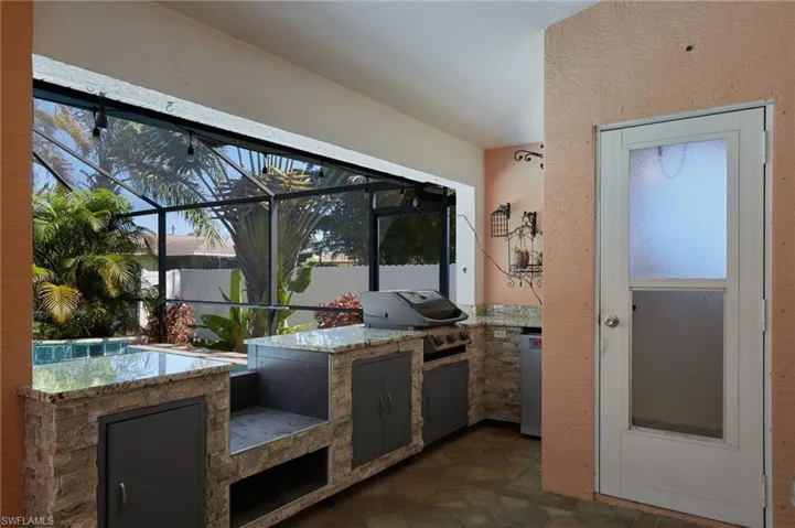 Outdoor kitchen