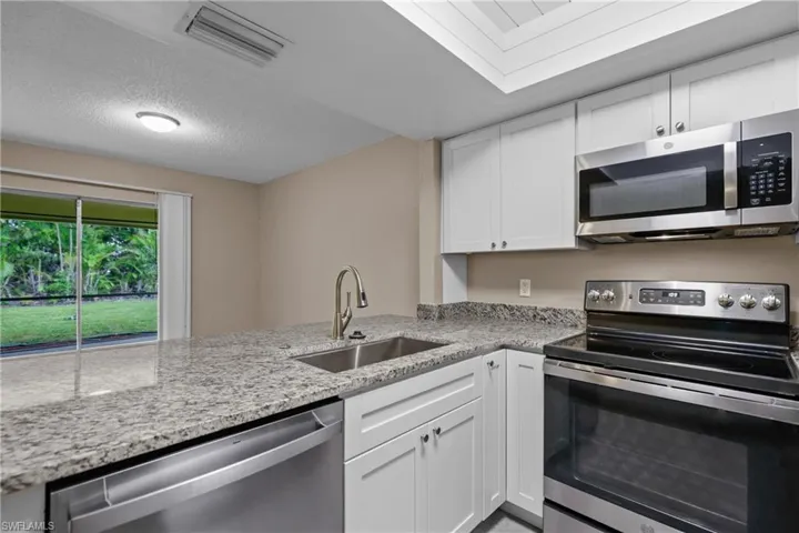 331 SE 47th  ST, Cape Coral, FL 33904