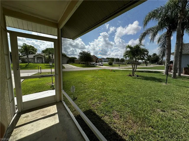 View of grassy yard