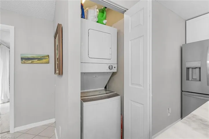 15405  Crystal Lake  DR, North Fort Myers, FL 33917