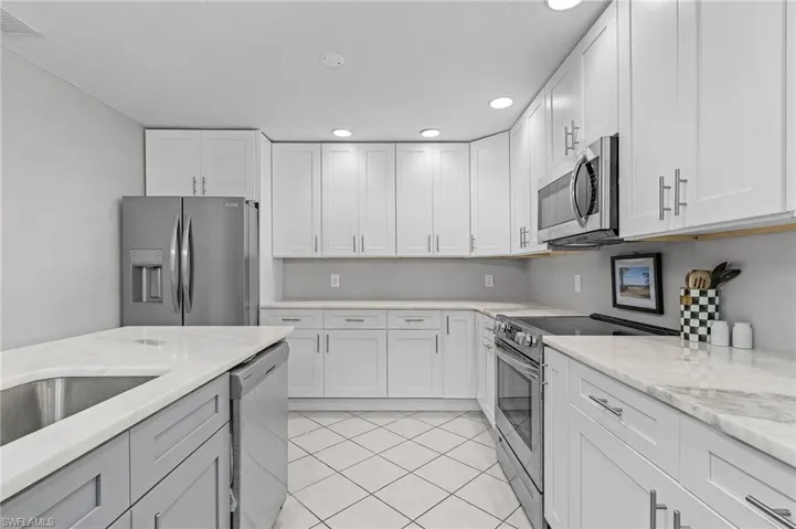 15405  Crystal Lake  DR, North Fort Myers, FL 33917