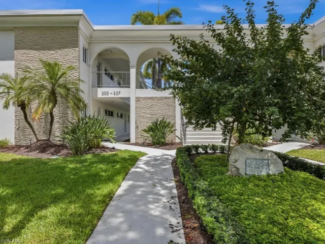 211 3rd Ave S 211, Naples, Florida 34102