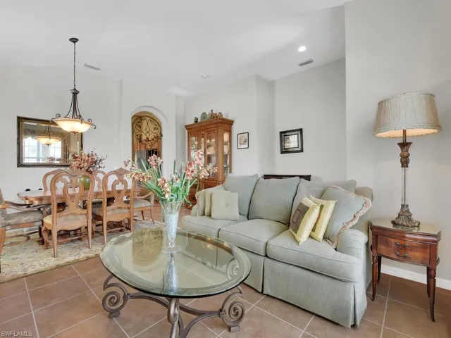 Living & Family Room Layout