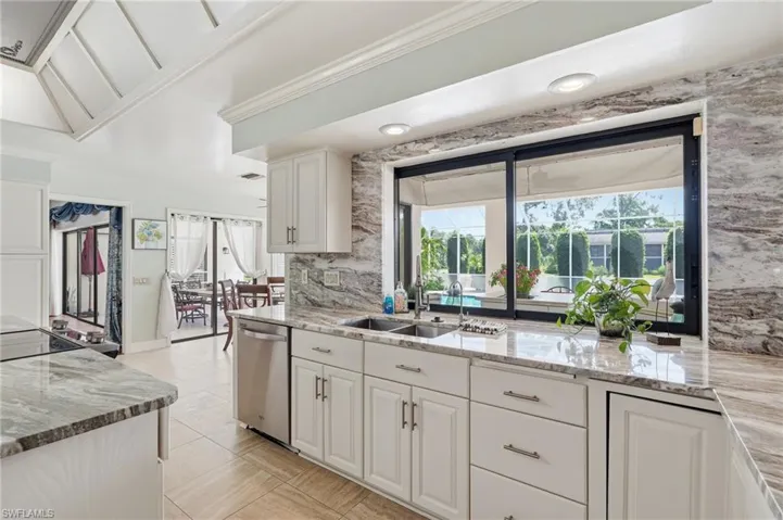 16676 Bobcat Dr, Fort Myers, Florida 33908