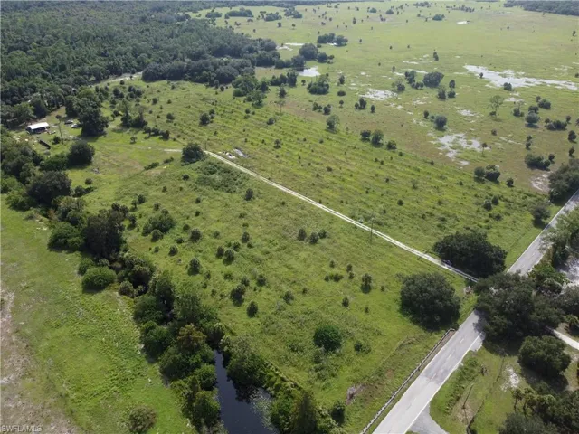 Drone / aerial view featuring a rural view