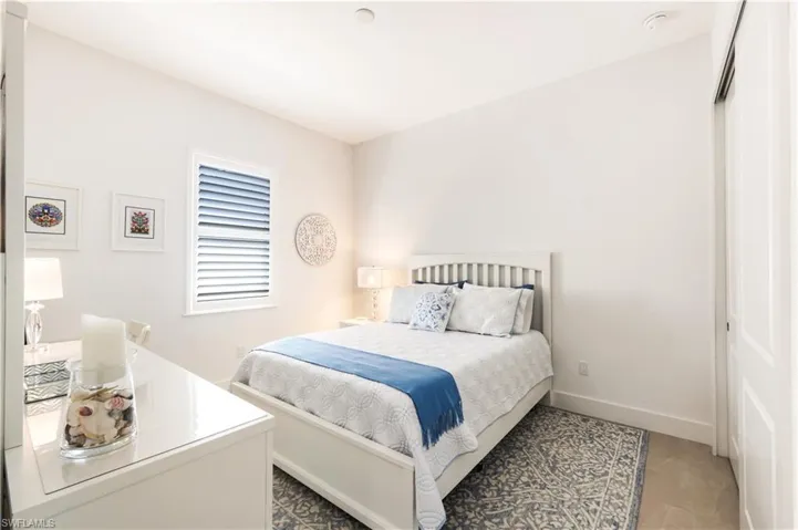 Guest room with on suite bath.