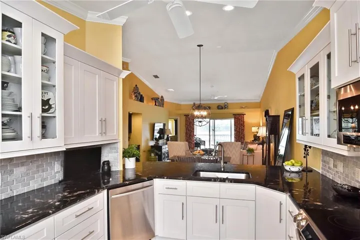 10381 Mcarthur Palm Ln 2721, Fort Myers, Florida 33966