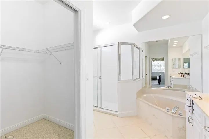 8635 Ibis Cove Cir, Naples, Florida 34119