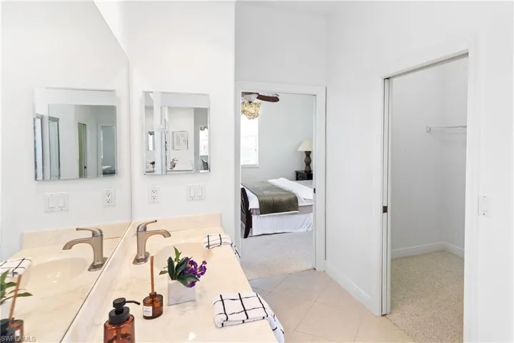 8635 Ibis Cove Cir, Naples, Florida 34119