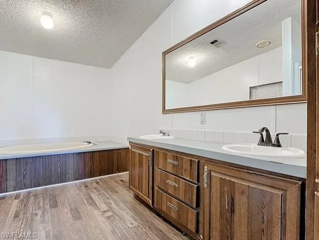 1320 Seminole Ave, LaBelle, FL 33935