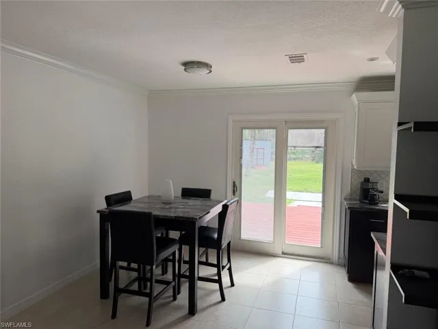 3220 8th Ave Ne, Naples, Florida 34120