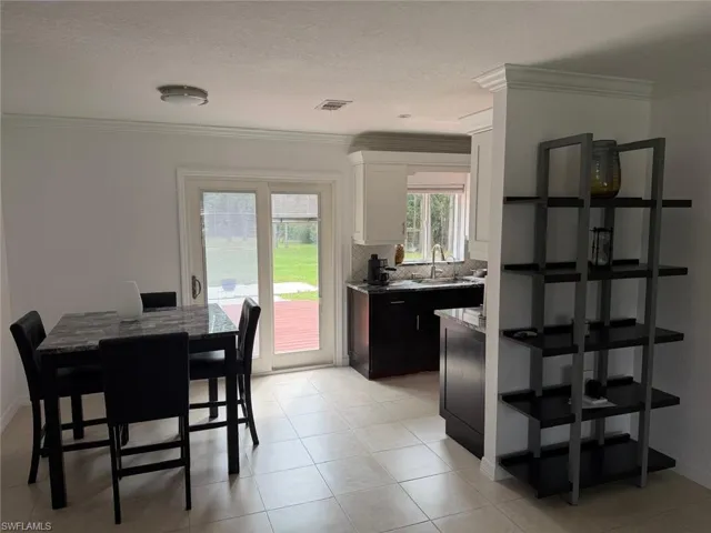 3220 8th Ave Ne, Naples, Florida 34120