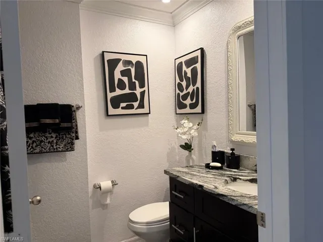 3220 8th Ave Ne, Naples, Florida 34120