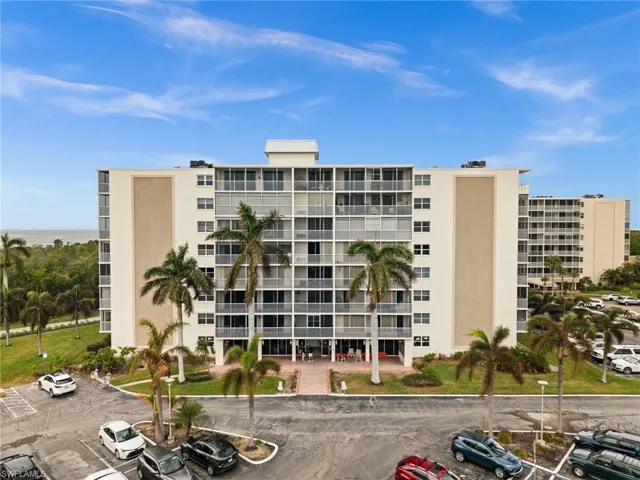 3 Bluebill Ave # 501, Naples Fl 34108