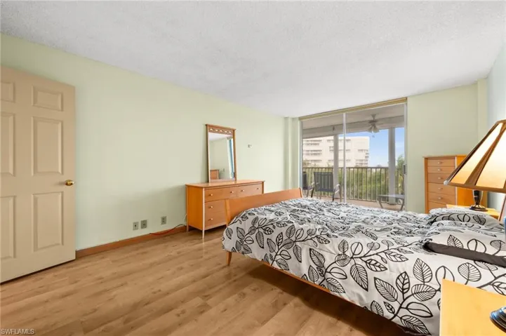 3 Bluebill Ave # 501, Naples Fl 34108