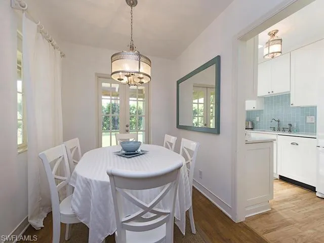 116 3rd St N, Naples, Florida 34102