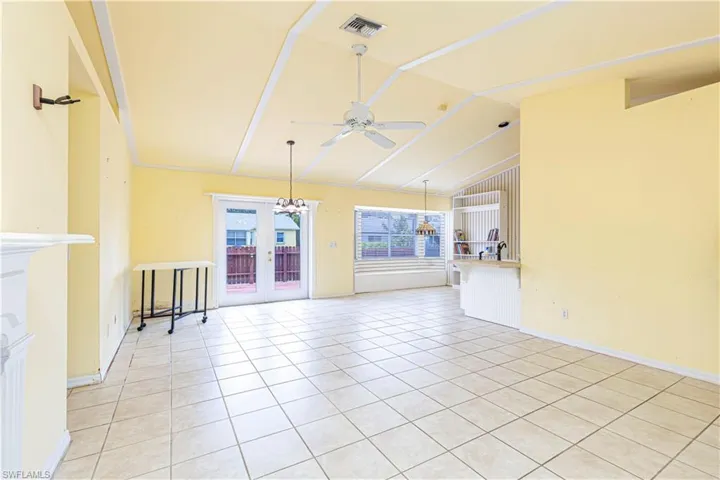 9091  Cypress N DR, Fort Myers, FL 33967