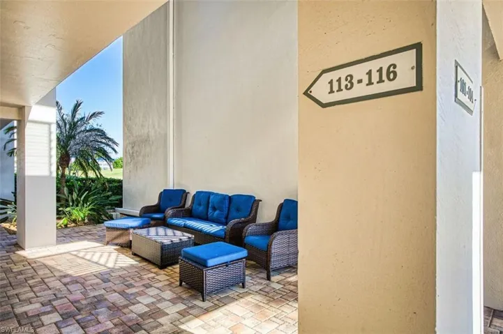 View of patio / terrace featuring an outdoor living space