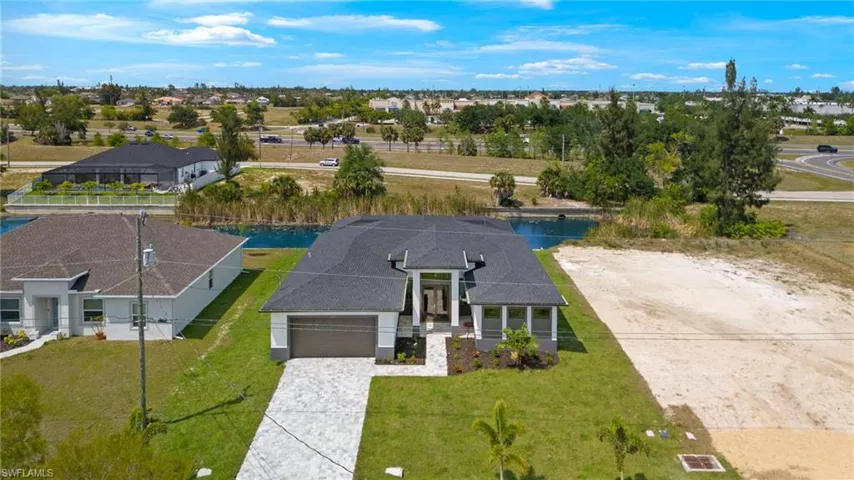 225 SW 26th  TER, Cape Coral, FL 33991