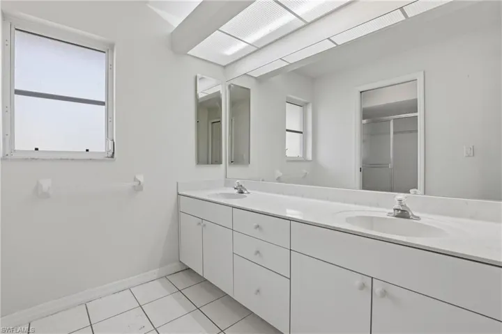 1022 Sw 18th Ter, Cape Coral, Florida 33991