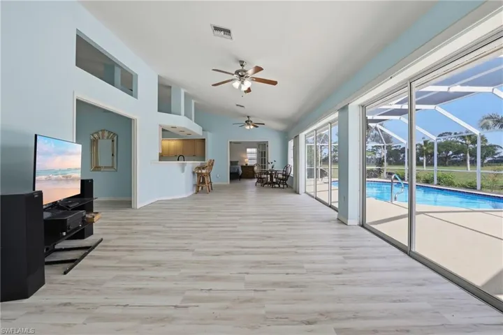 1022 Sw 18th Ter, Cape Coral, Florida 33991