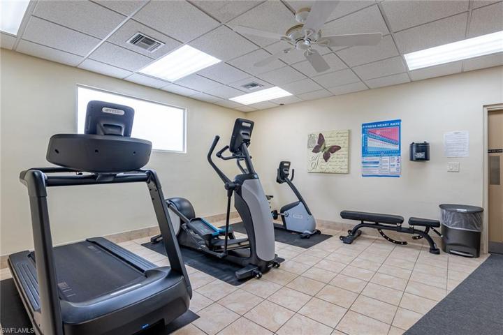 3321  Olympic  DR, NAPLES, FL 34105