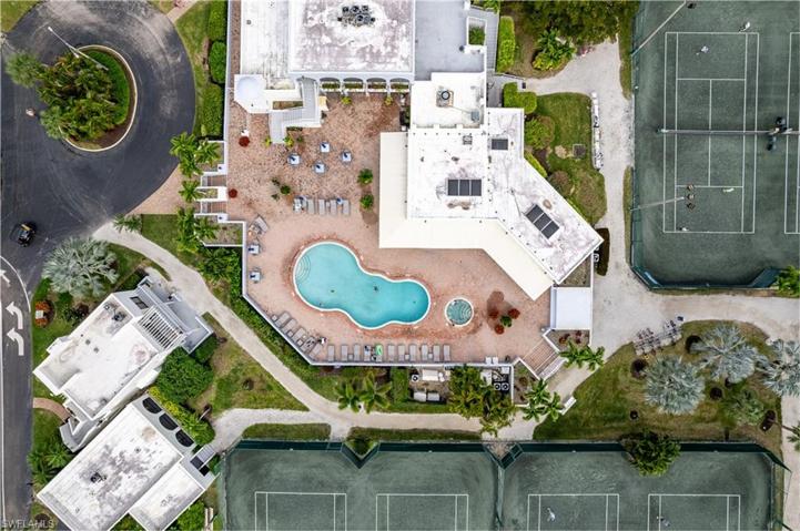 3321  Olympic  DR, NAPLES, FL 34105