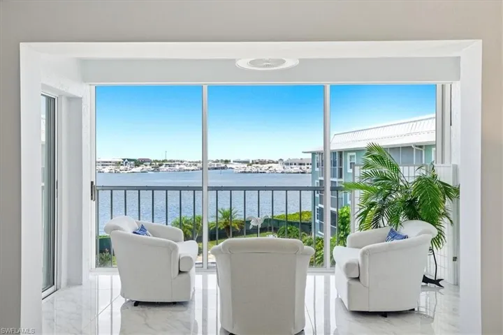1280 Blue Point Ave C30, Naples, Florida 34102
