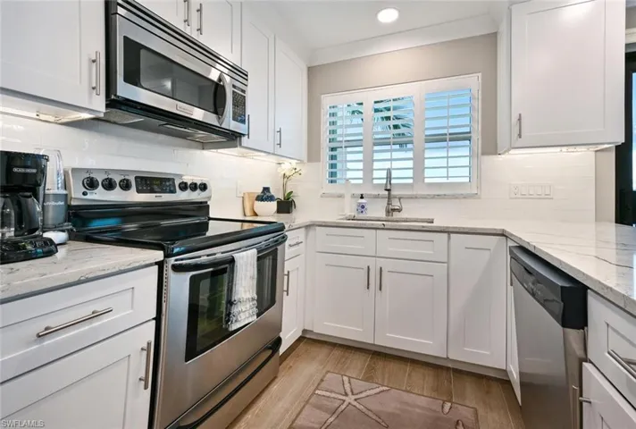 3200 Gulf Shore Blvd N 308, Naples, Florida 34103