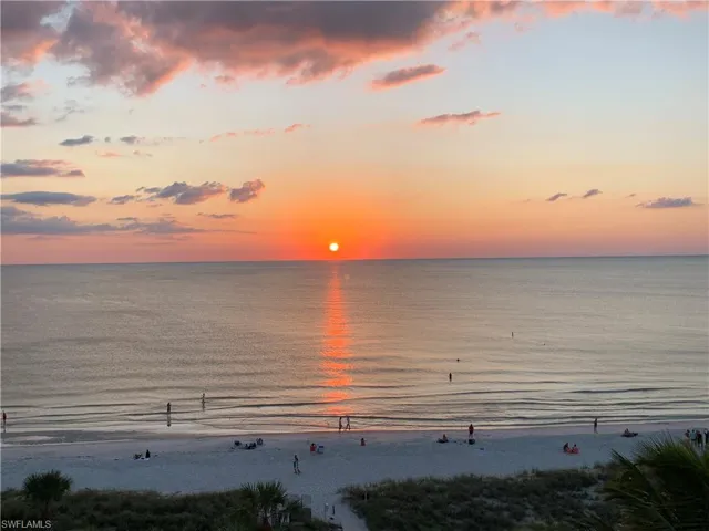 3200 Gulf Shore Blvd N 308, Naples, Florida 34103