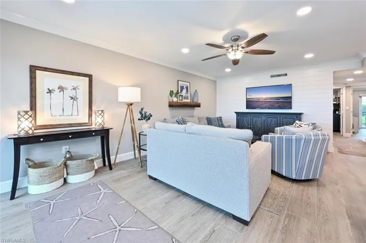 3200 Gulf Shore Blvd N 308, Naples, Florida 34103