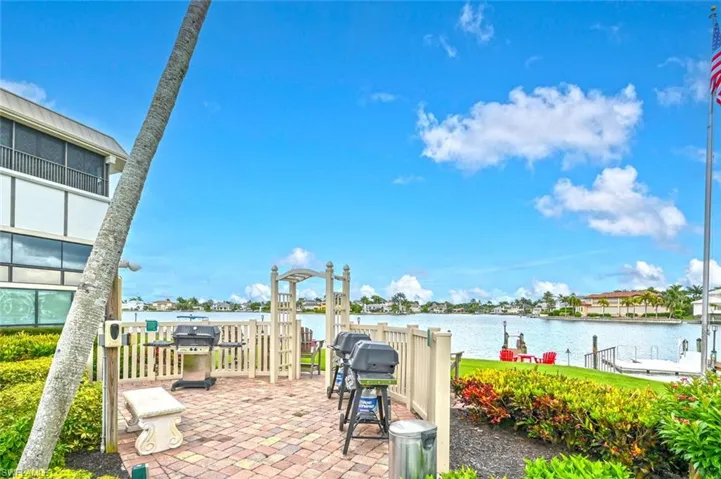 3200 Gulf Shore Blvd N 308, Naples, Florida 34103