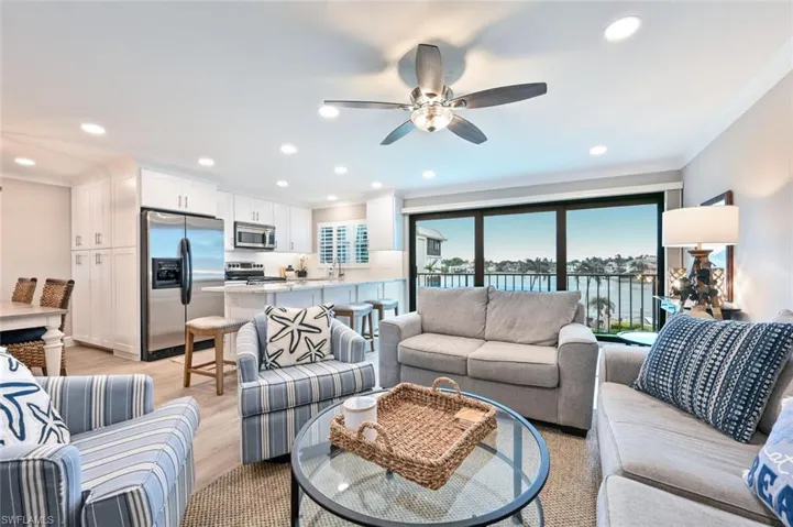 3200 Gulf Shore Blvd N 308, Naples, Florida 34103