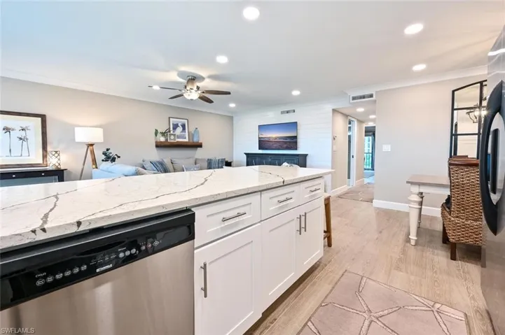 3200 Gulf Shore Blvd N 308, Naples, Florida 34103