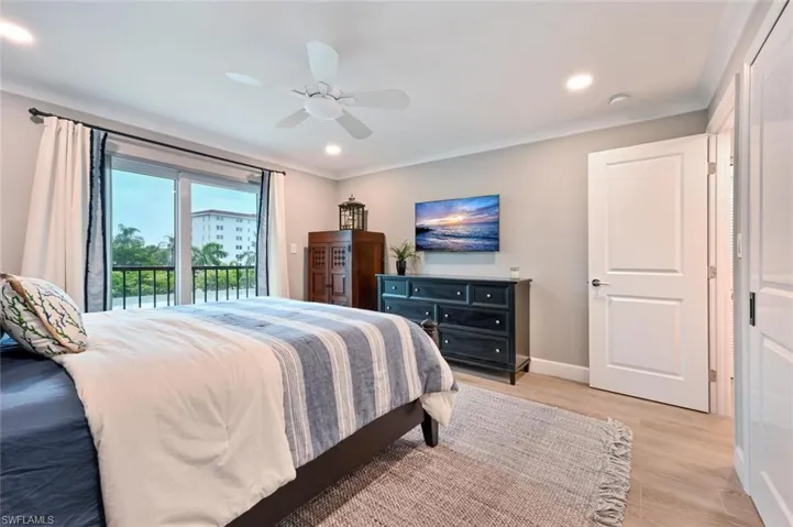 3200 Gulf Shore Blvd N 308, Naples, Florida 34103