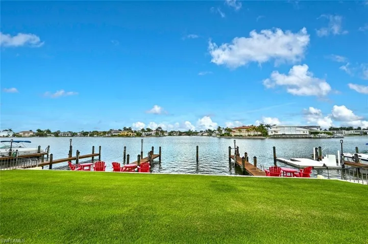 3200 Gulf Shore Blvd N 308, Naples, Florida 34103