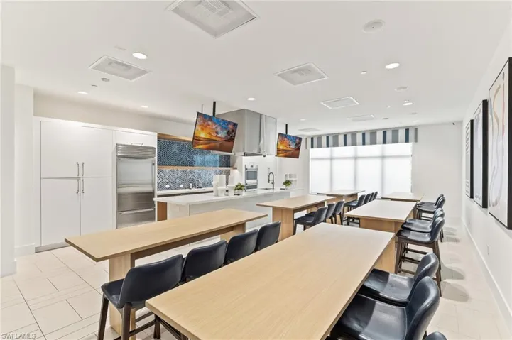 Demonstrative Kitchen