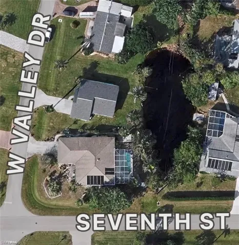 688 Valley Dr, Bonita Springs, Florida 34134