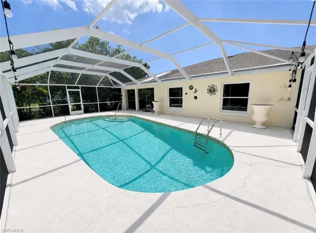 688 Valley Dr, Bonita Springs, Florida 34134