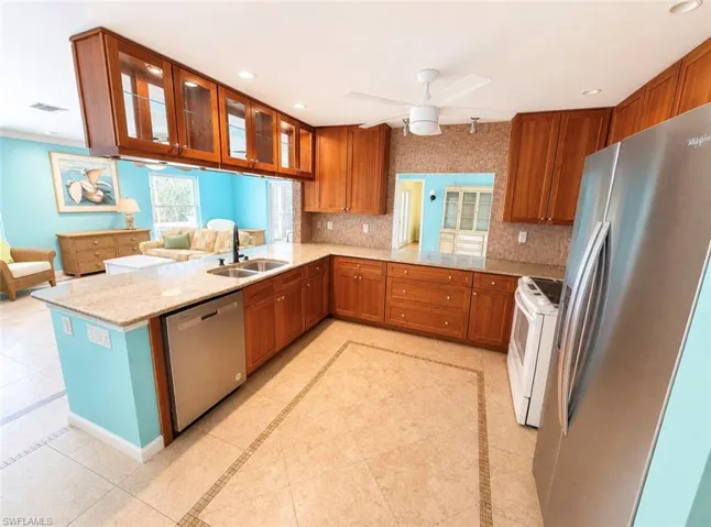 688 Valley Dr, Bonita Springs, Florida 34134