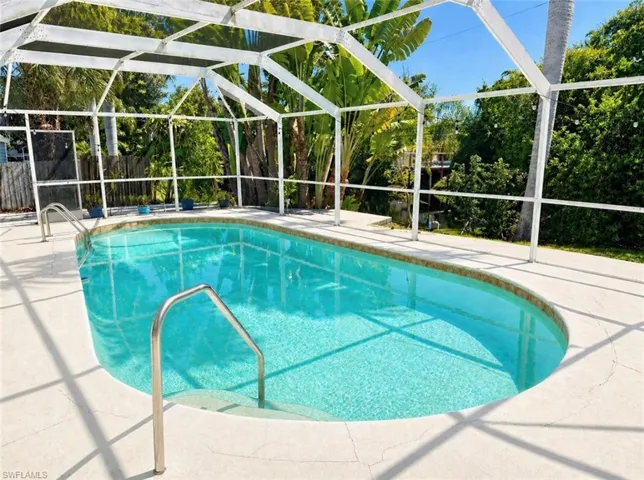 688 Valley Dr, Bonita Springs, Florida 34134