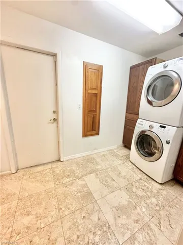 688 Valley Dr, Bonita Springs, Florida 34134