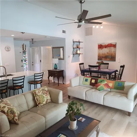 188 Willoughby Dr, Naples, Florida 34110