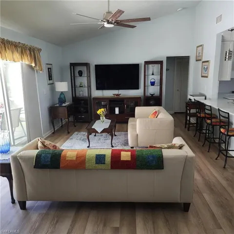 188 Willoughby Dr, Naples, Florida 34110