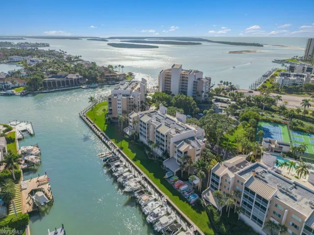 893 Collier Ct 3-301, Marco Island, Florida 34145