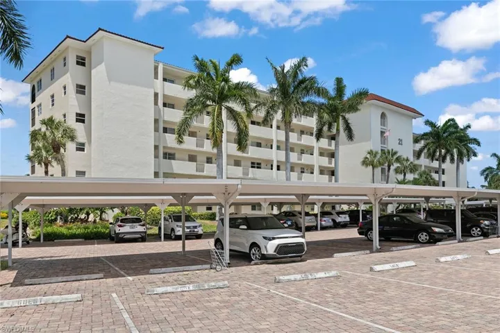 21 High Point Cir E # 409, Naples Fl 34103