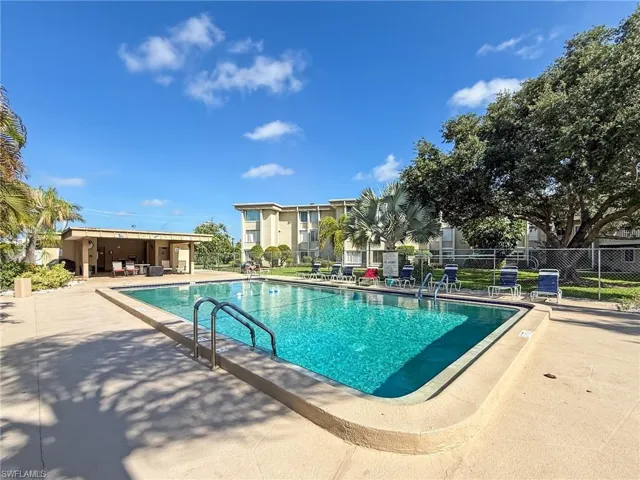 2264 Winkler Ave 107, Fort Myers, Florida 33901
