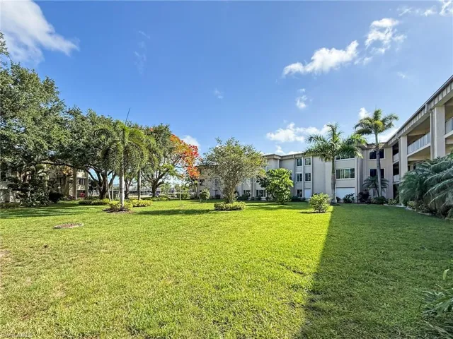 2264 Winkler Ave 107, Fort Myers, Florida 33901