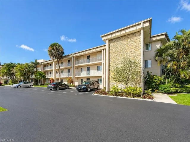 2264 Winkler Ave 107, Fort Myers, Florida 33901