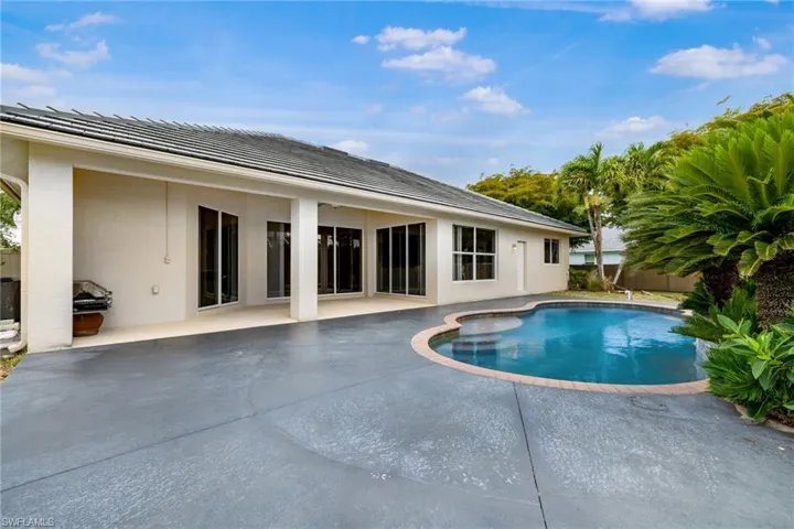4011 SW 16th  PL, Cape Coral, FL 33914